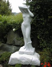 Skulpturen Figuren Stein Naturstein Marmor Granit Steinmetz Bildhauer Vorarlberg